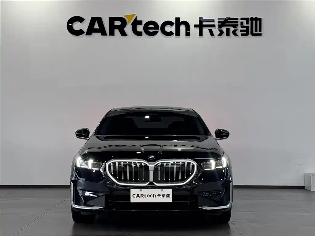 BMW 5 Series — фото 2