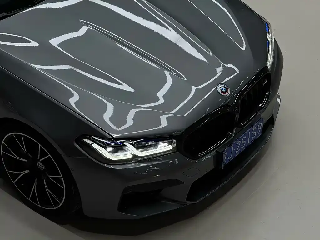 BMW M5 — фото 5
