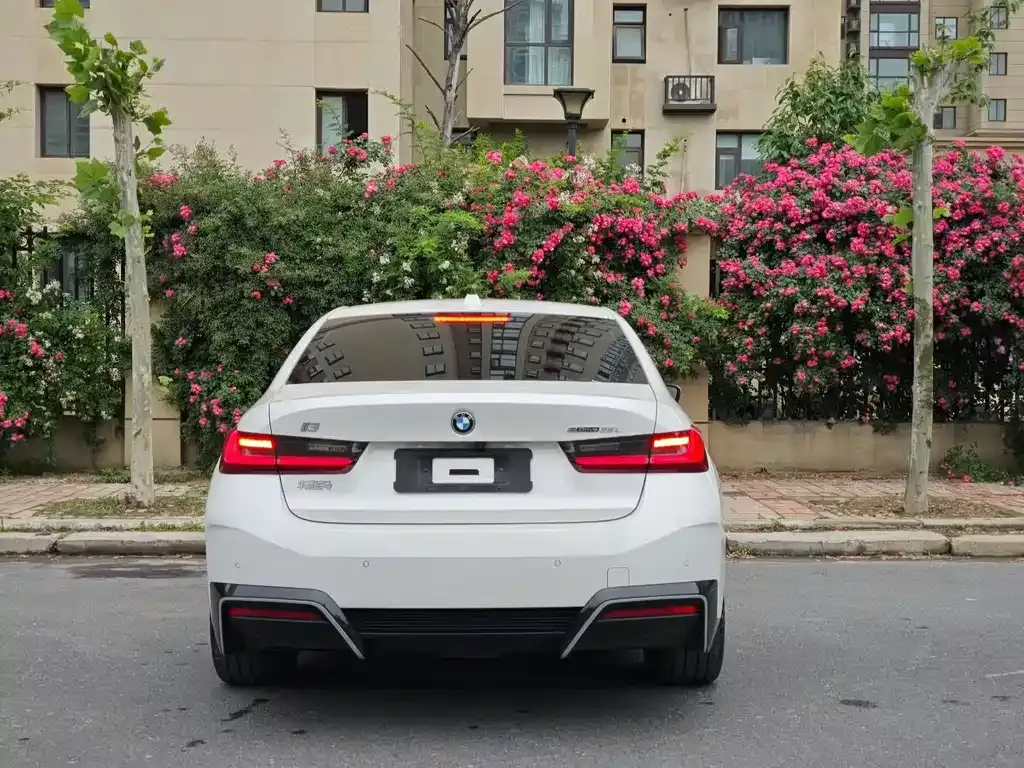 BMW i3 — фото 2