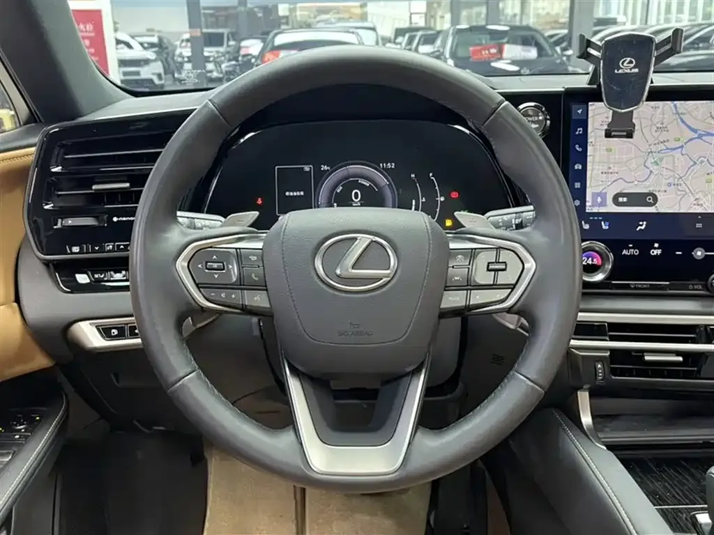 Lexus RX — фото 4