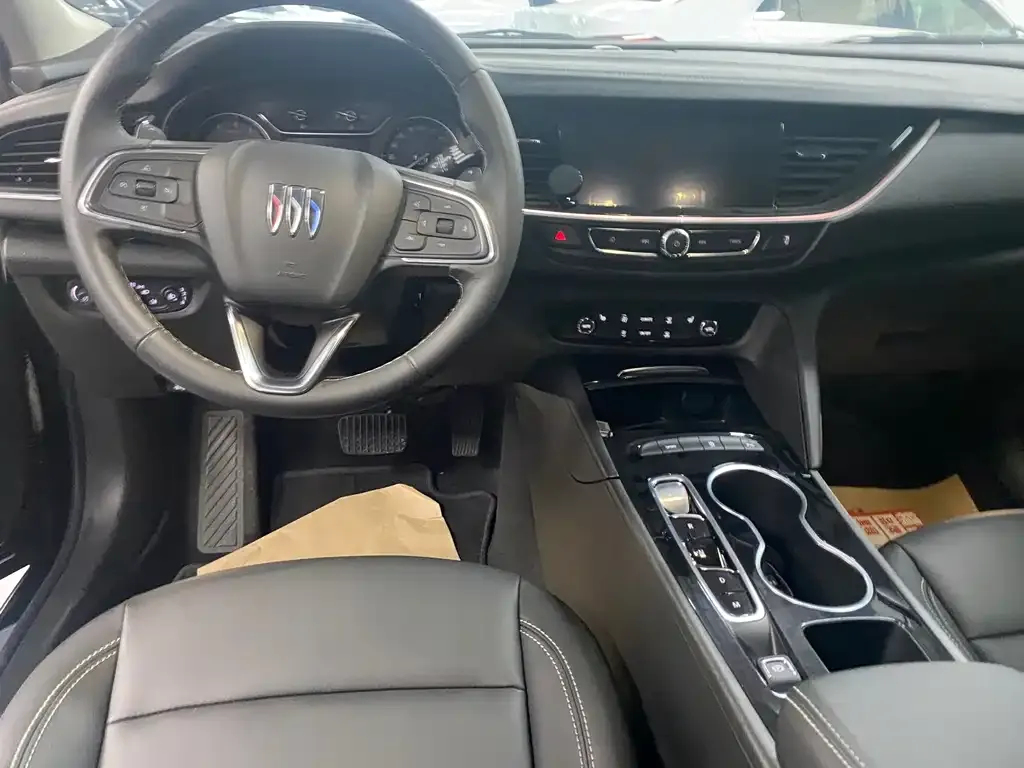 Buick Regal — фото 10