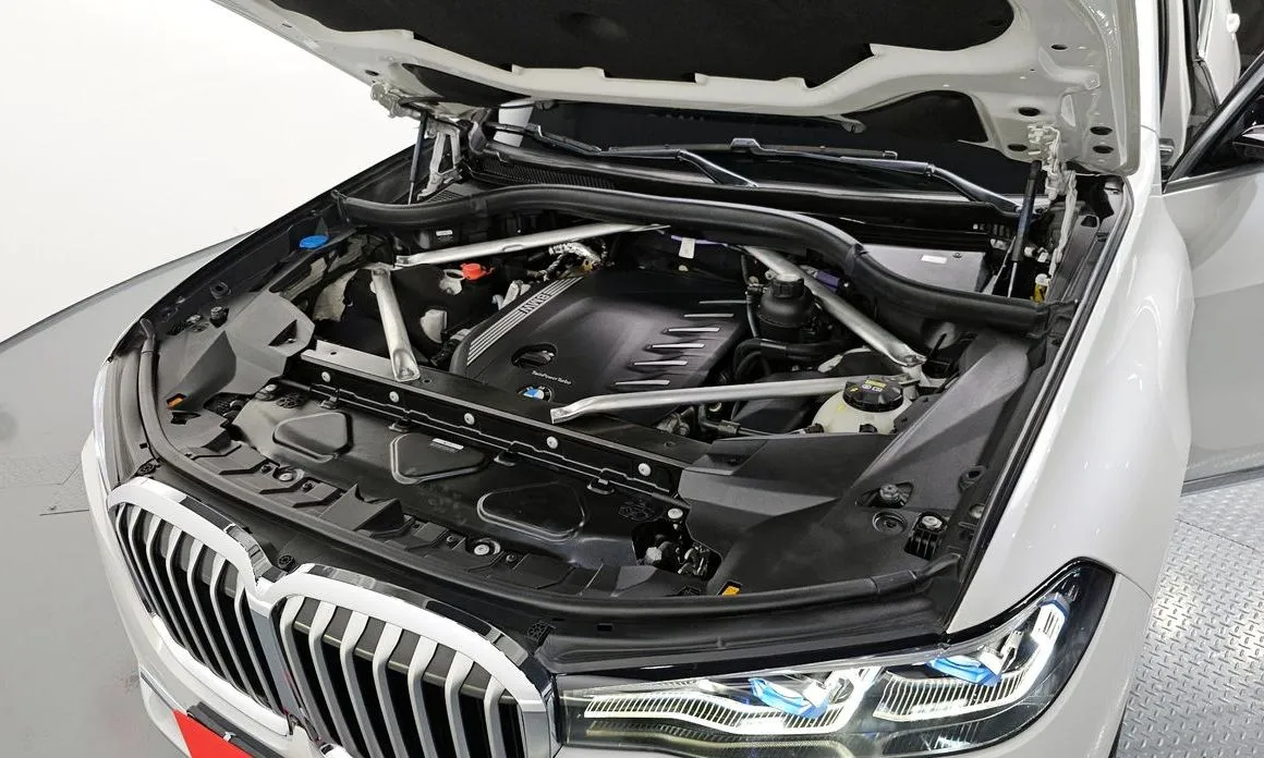 BMW X7 — фото 2