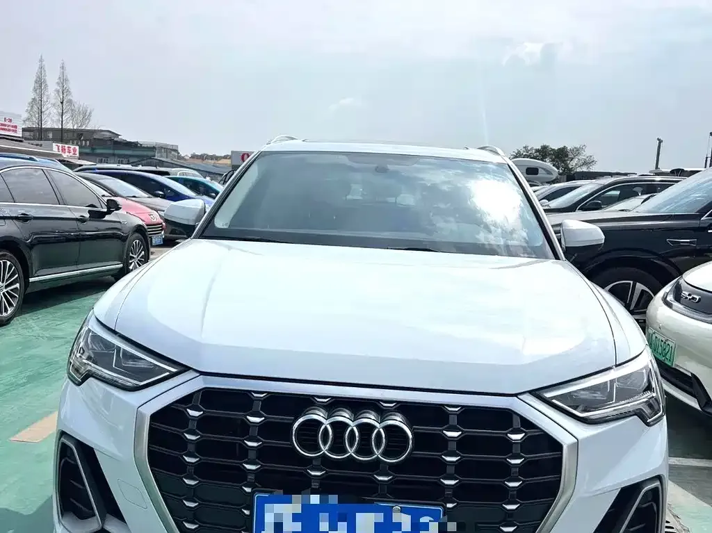 Audi Q3 — фото 3