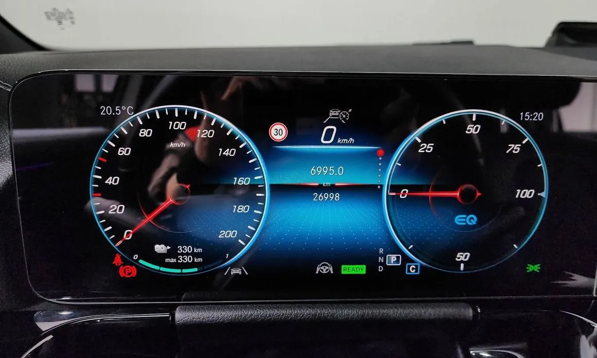 Mercedes-Benz EQA — фото 10