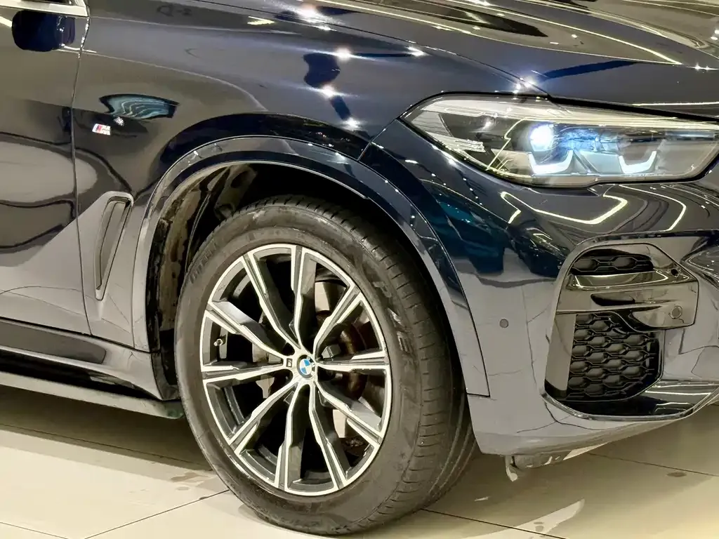 BMW X5 (Import) — фото 4