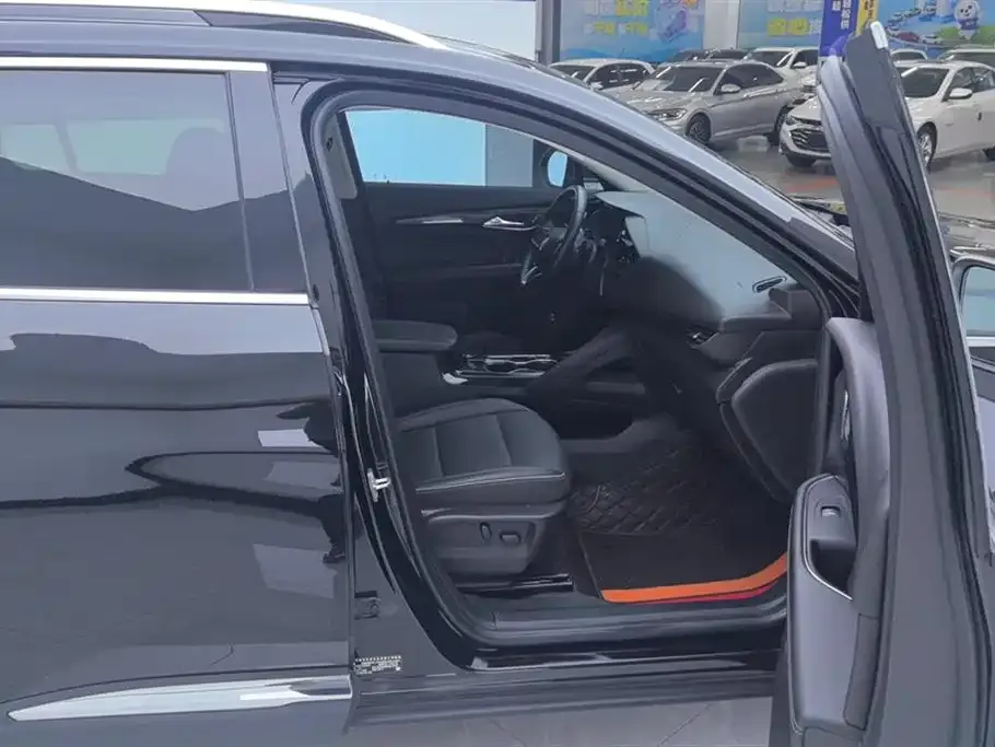 Buick Envision Plus — фото 6