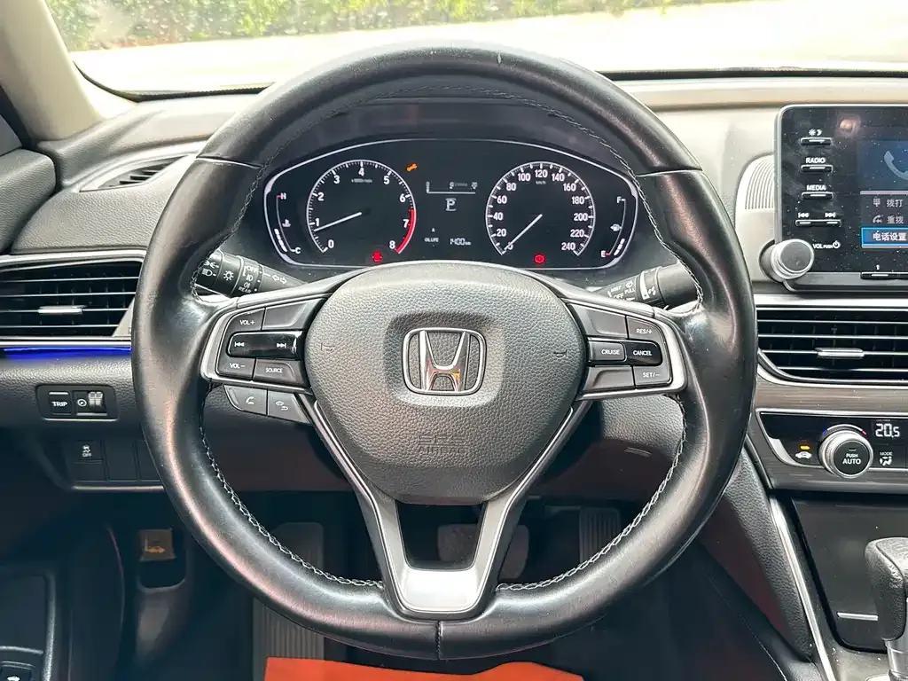 Honda Accord — фото 4