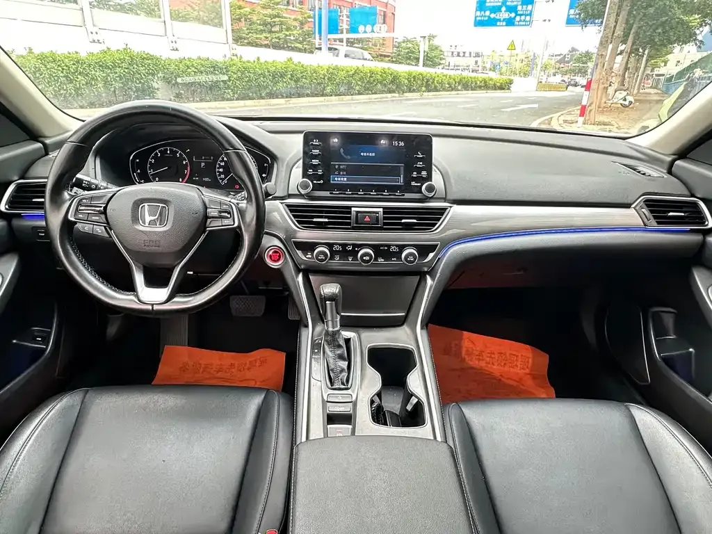 Honda Accord — фото 6