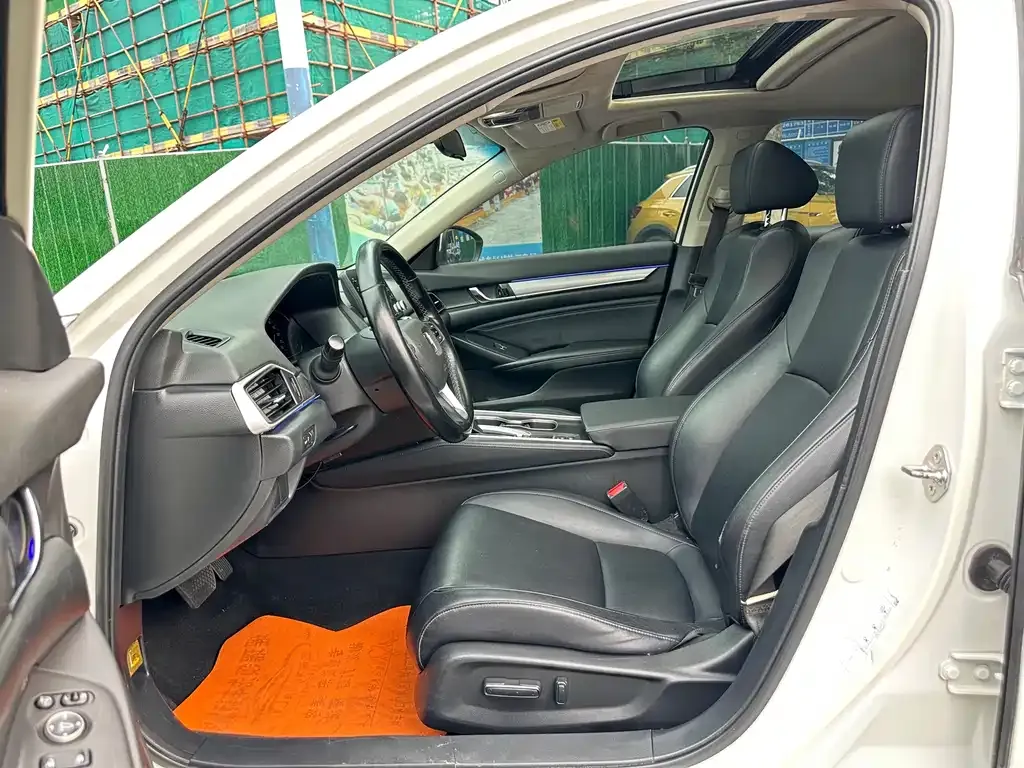 Honda Accord — фото 3