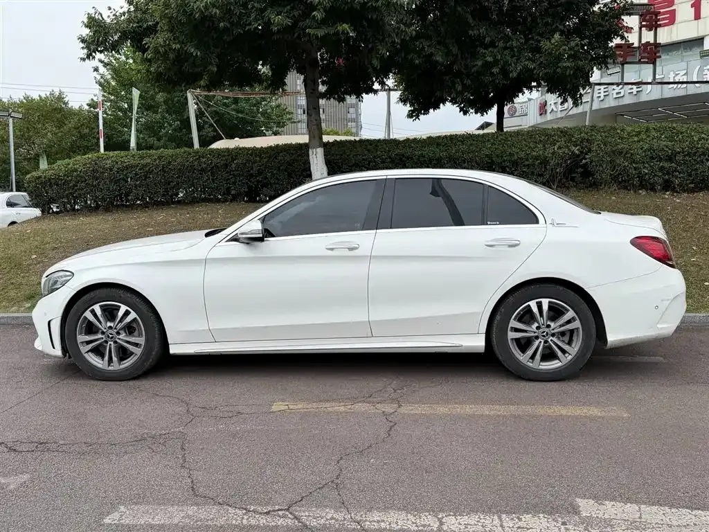 Mercedes-Benz C-Class — фото 10