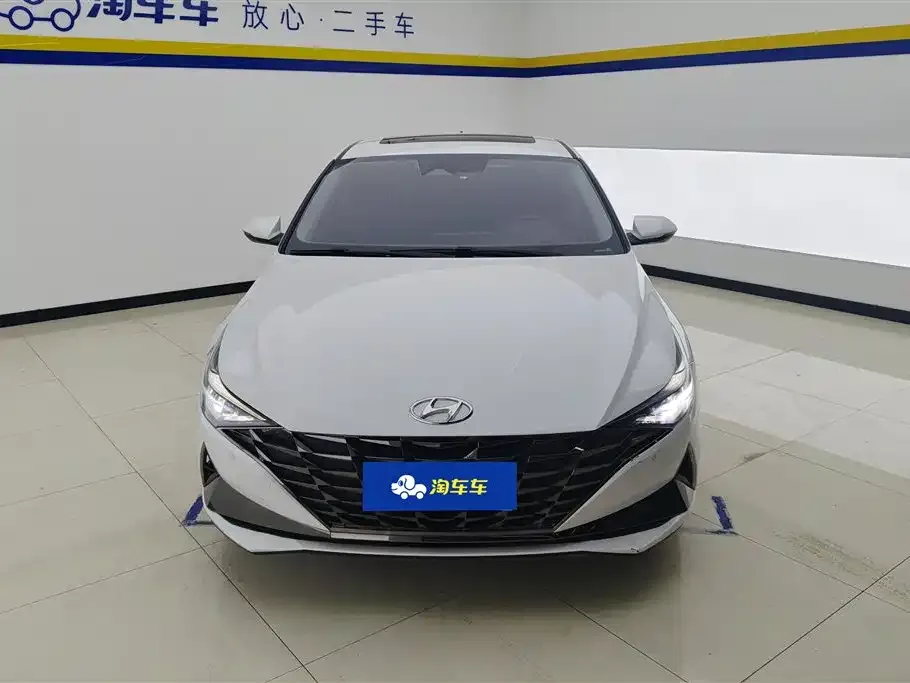 Hyundai Elantra — фото 6