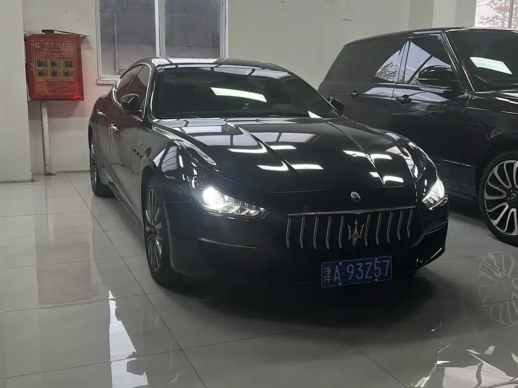 Maserati Ghibli — фото 6