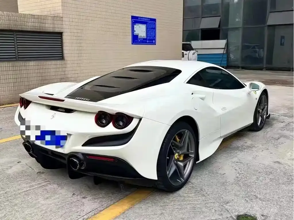 Ferrari F8 — фото 5