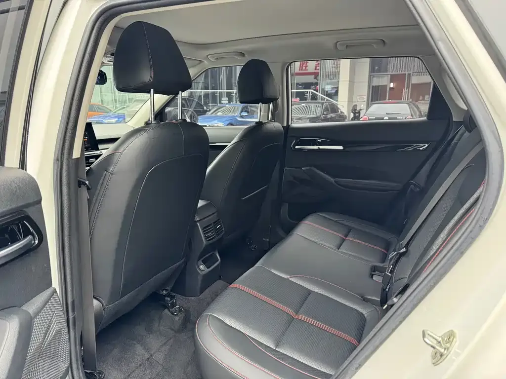 Kia KX3 — фото 2