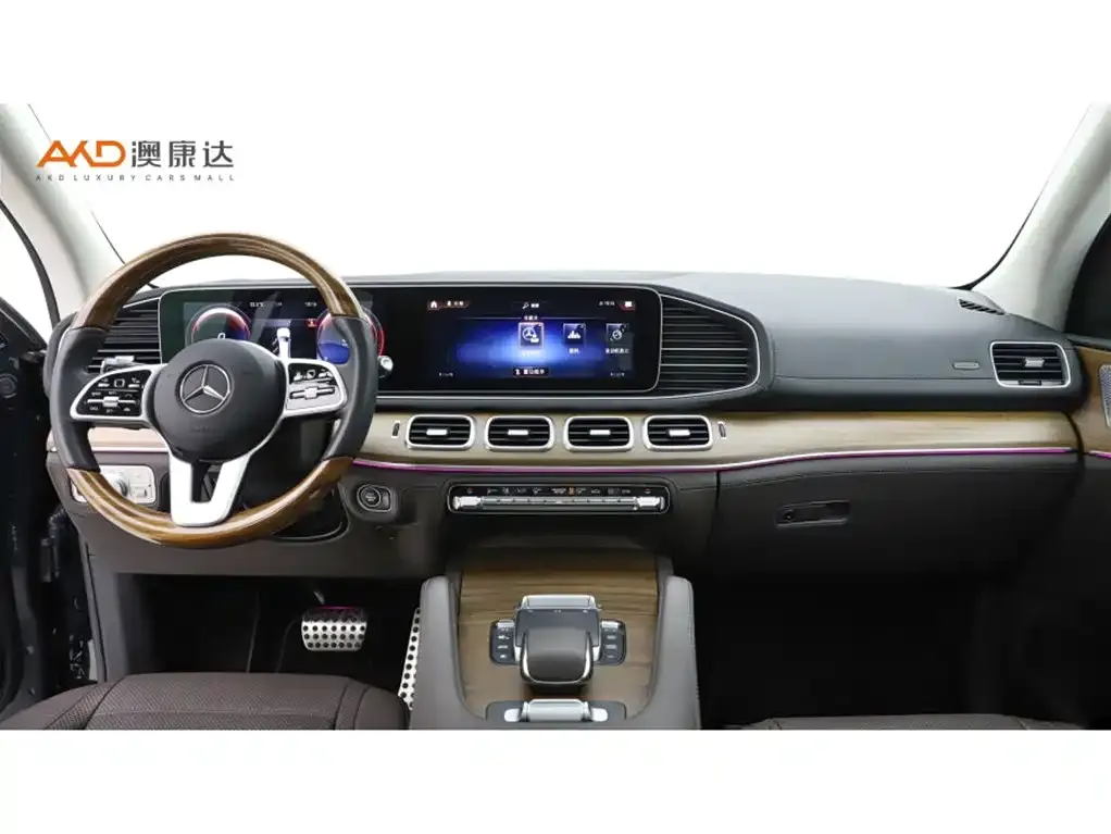 Mercedes-Benz GLS — фото 9