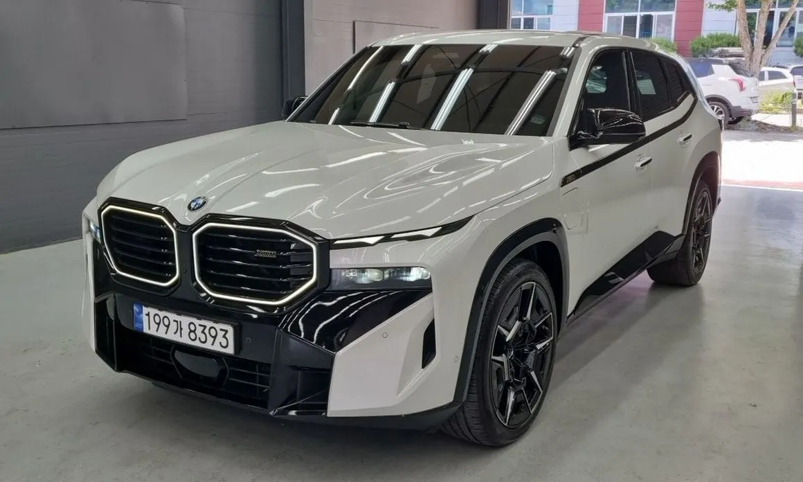 BMW XM — фото 1