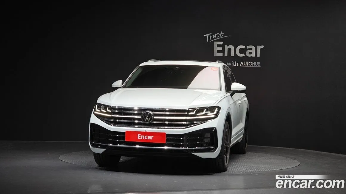 Volkswagen Touareg — фото 7