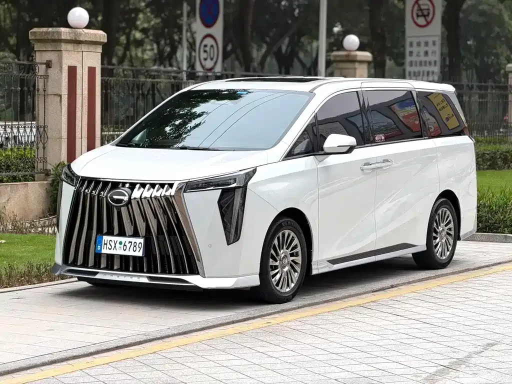 GAC Motor Trumpchi M8 — фото 1