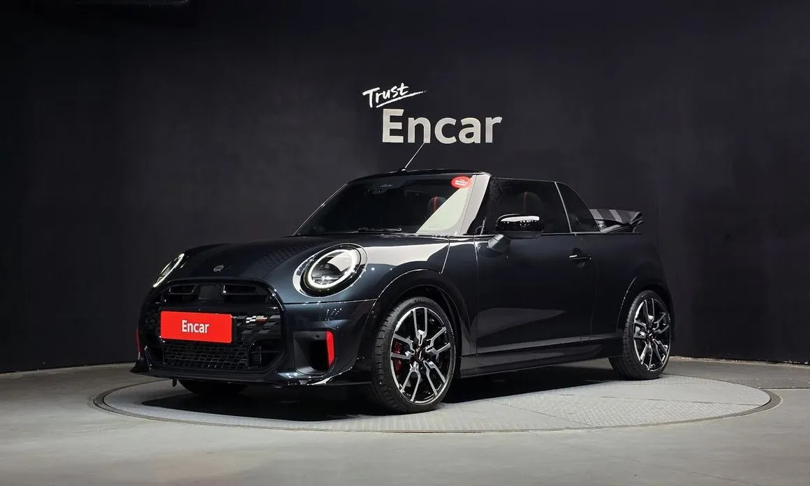Mini Cooper Convertible — фото 1