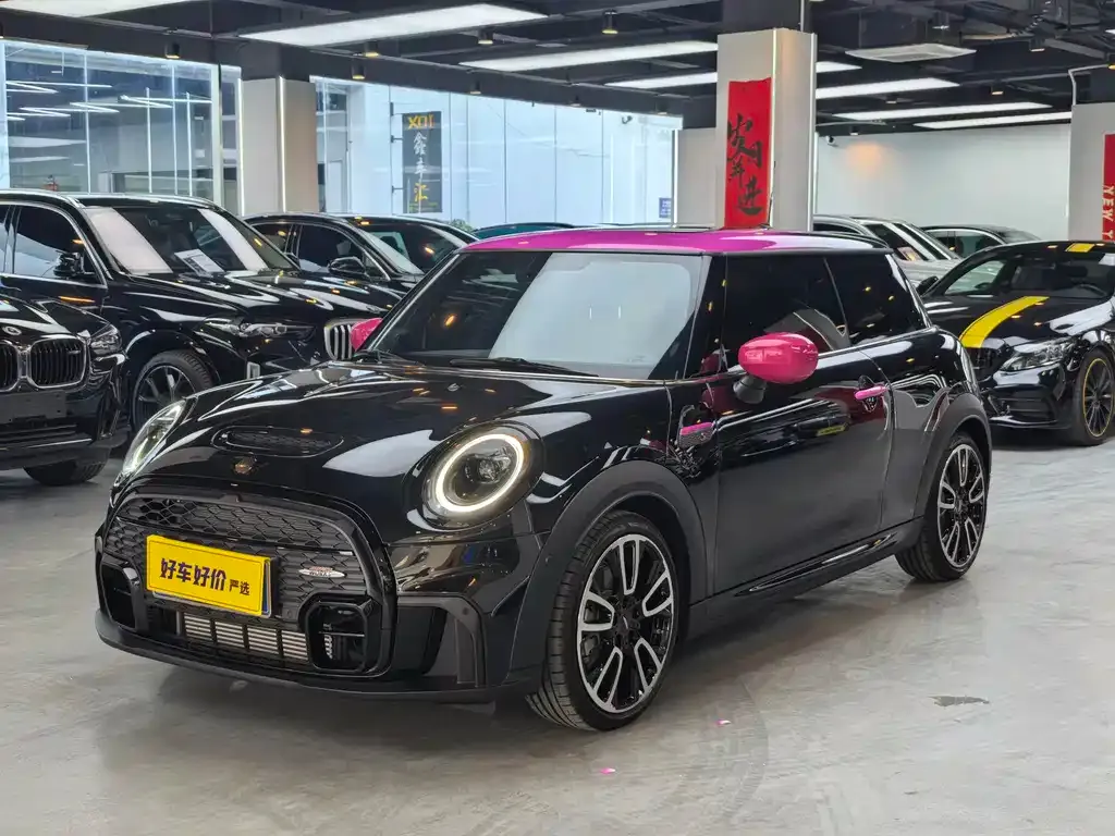 MINI Cooper (3-door) — фото 1