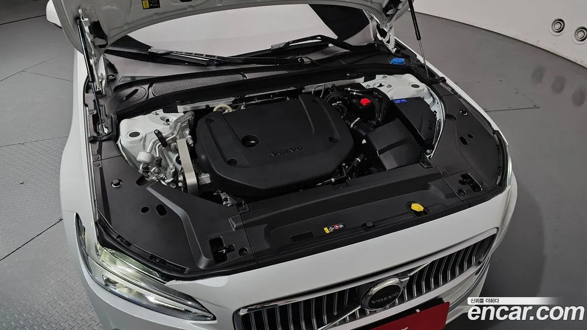 Volvo S90 — фото 9