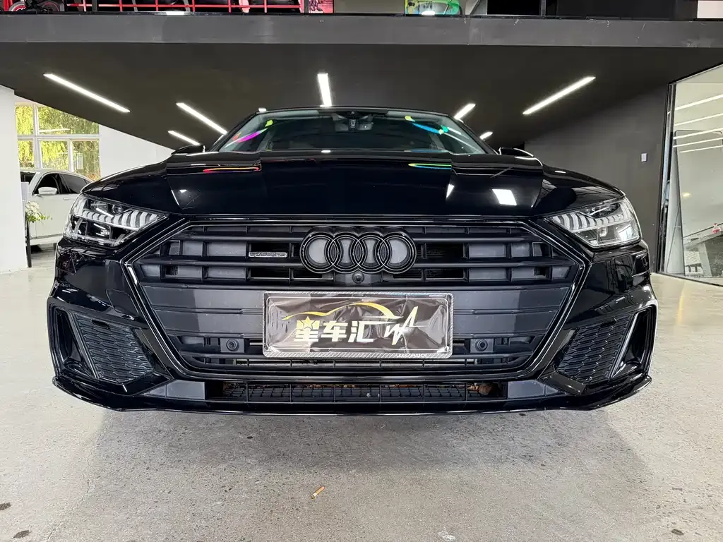 Audi A7L — фото 10