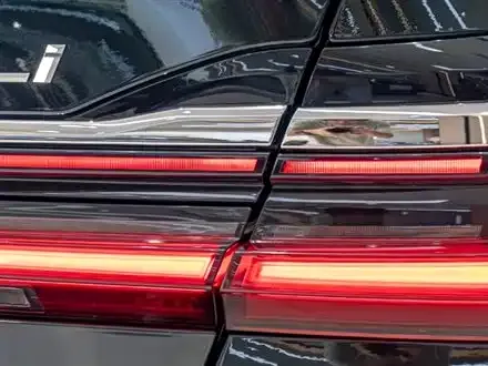 BMW 7 Series — фото 5