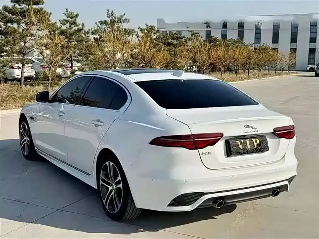 Jaguar XEL — фото 6