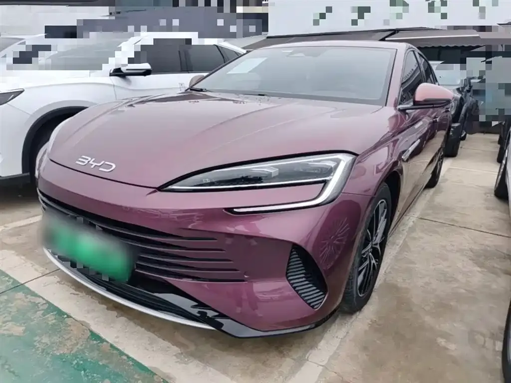 BYD Seal — фото 3