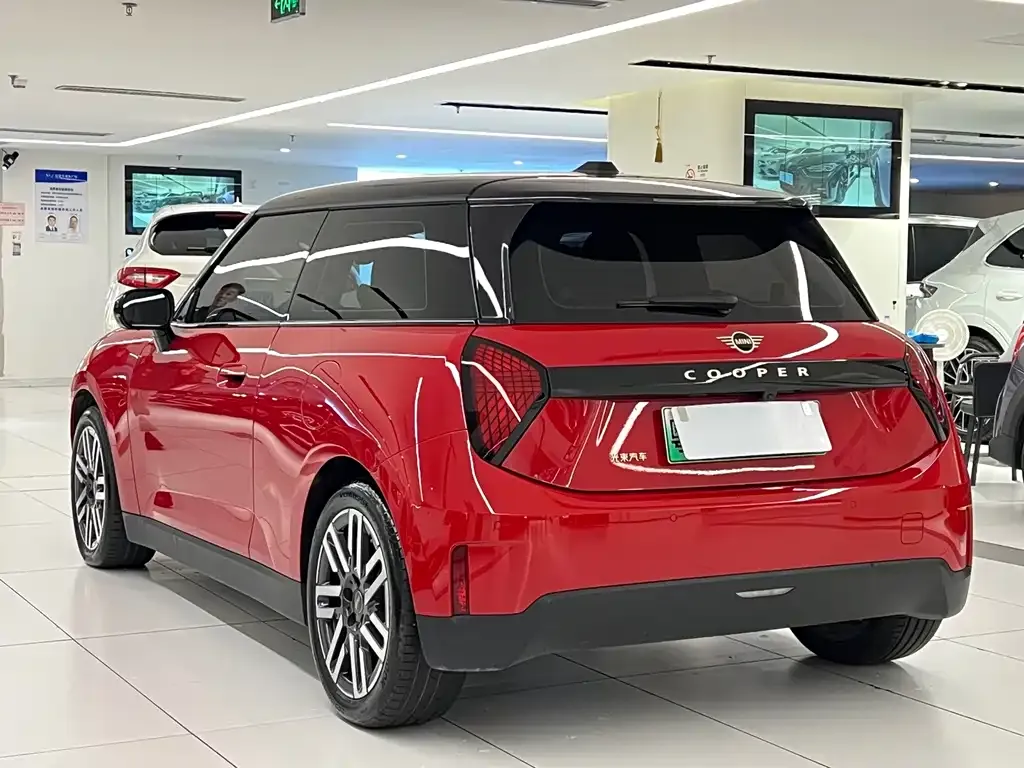 MINI Cooper EV — фото 6