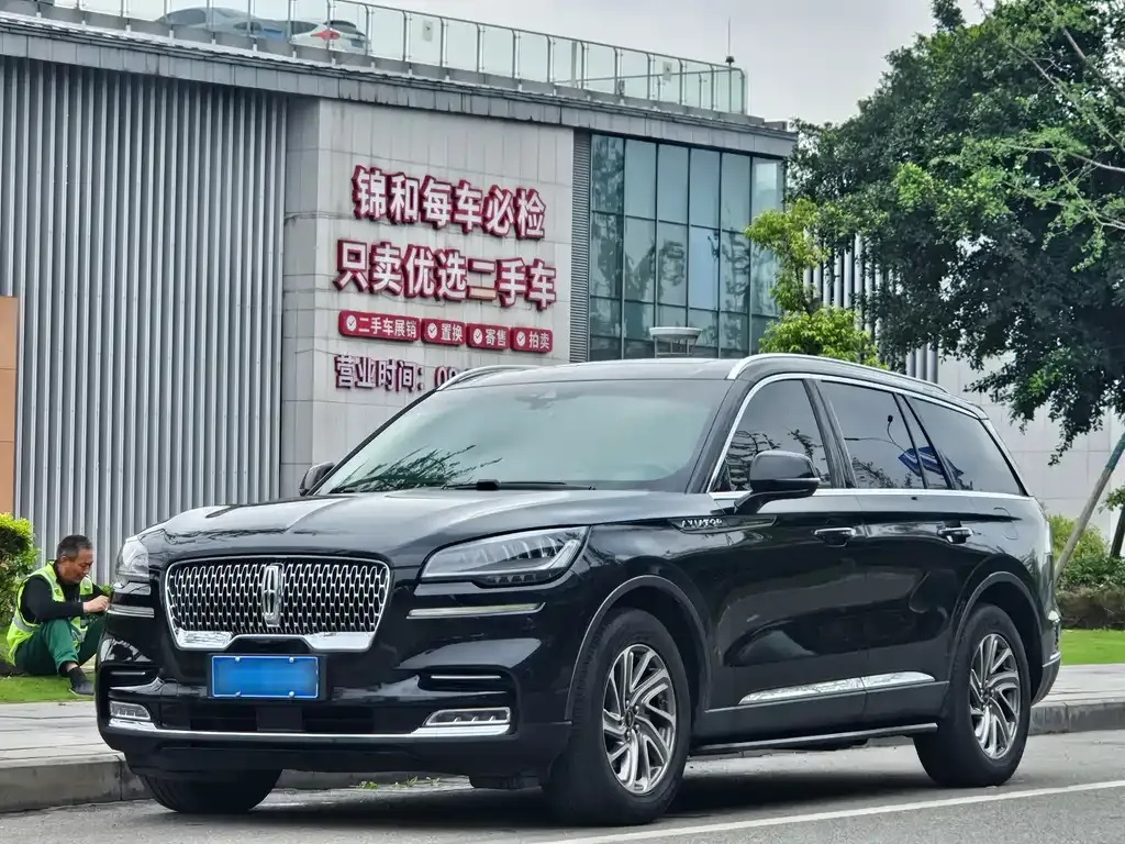 Lincoln Aviator — фото 1