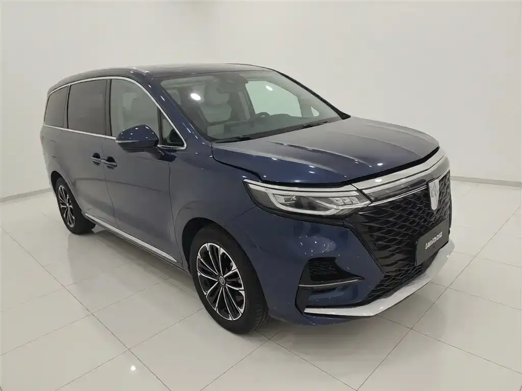 Roewe iMAX8 — фото 2