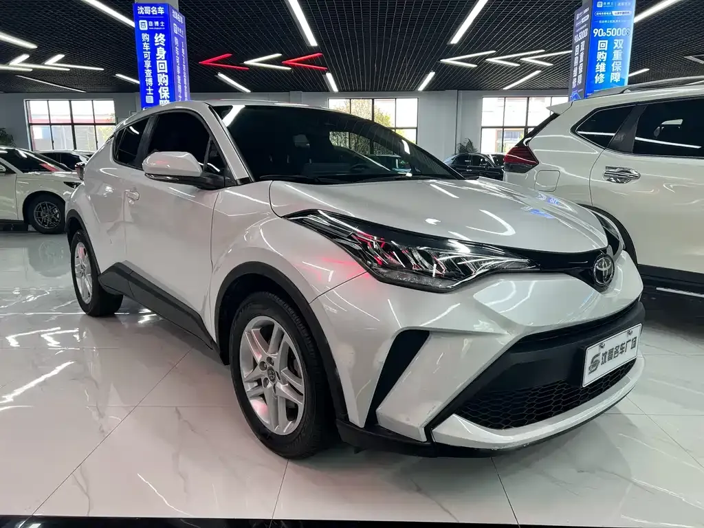 Toyota C-HR — фото 2