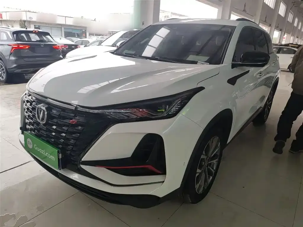 Changan CS75PLUS — фото 1
