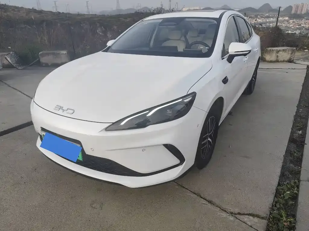 BYD Seal 05 DM-i — фото 1