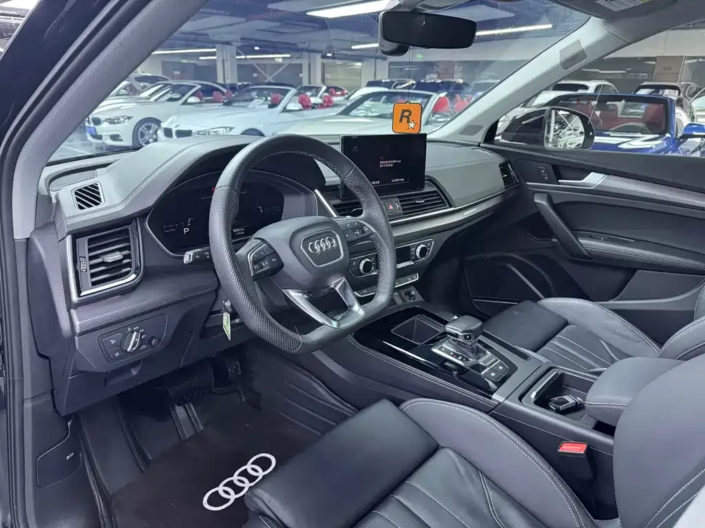 Audi Q5L — фото 2