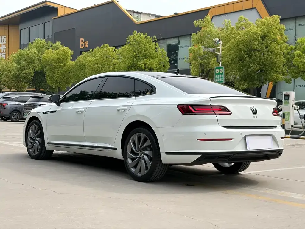 Volkswagen CC — фото 7