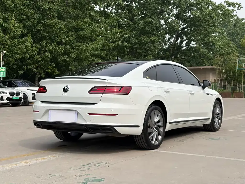 Volkswagen CC — фото 9
