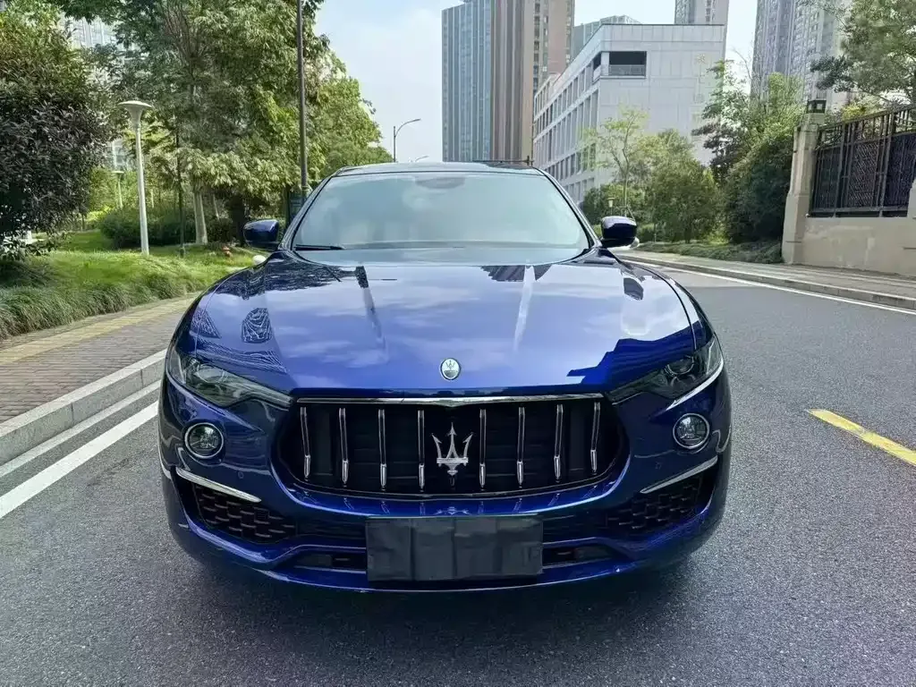 Maserati Levante — фото 4