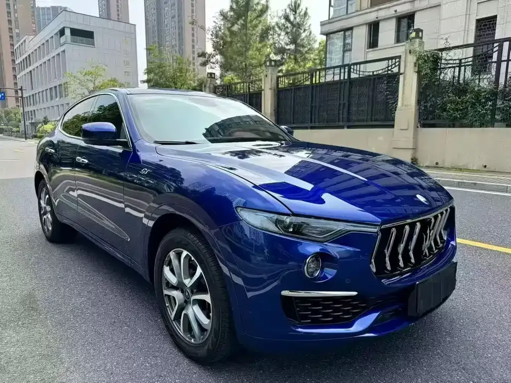 Maserati Levante — фото 6