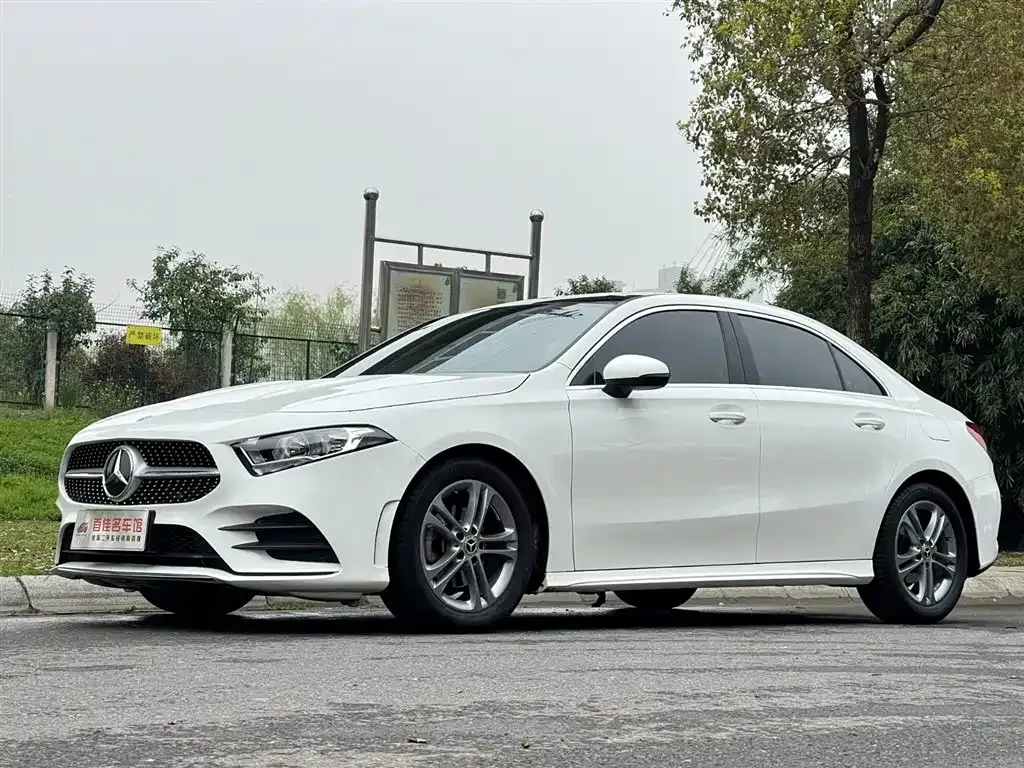 Mercedes-Benz A-Class — фото 1