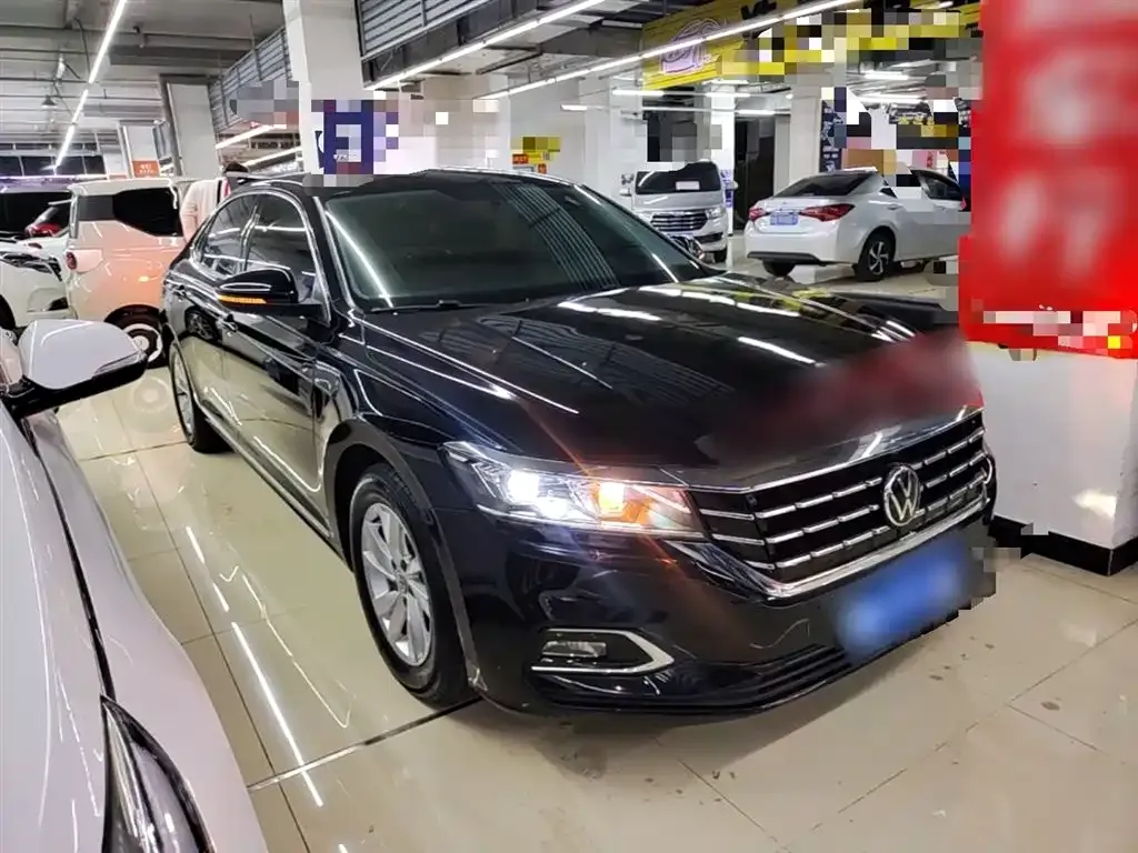 Volkswagen Passat — фото 10