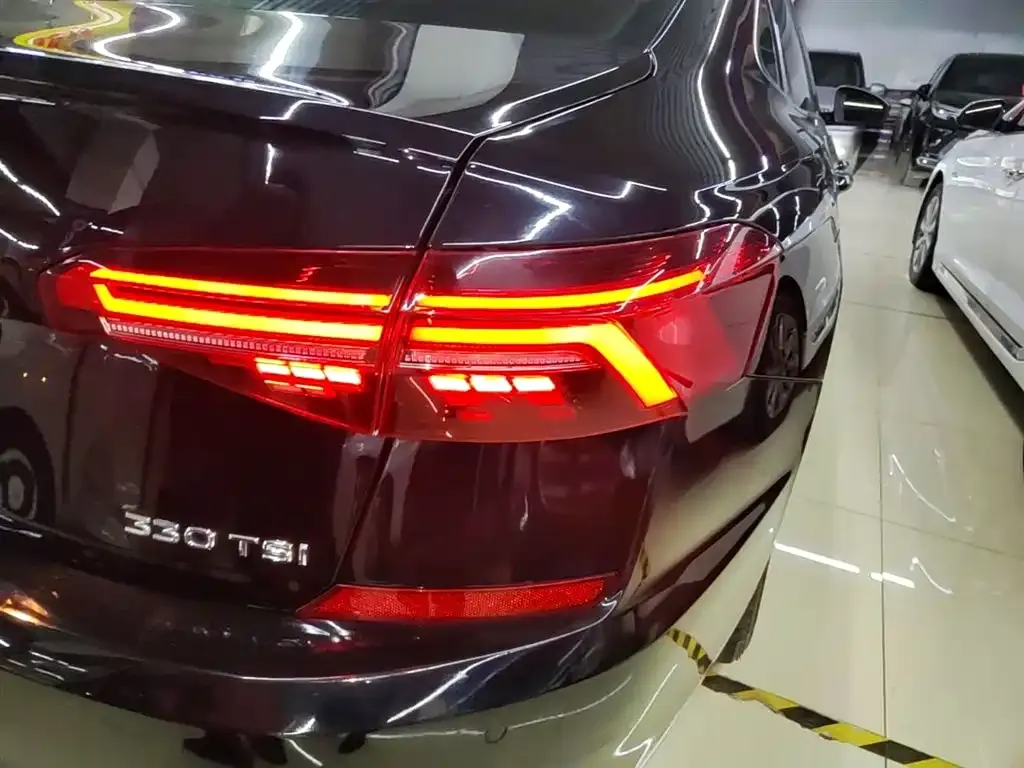 Volkswagen Passat — фото 2
