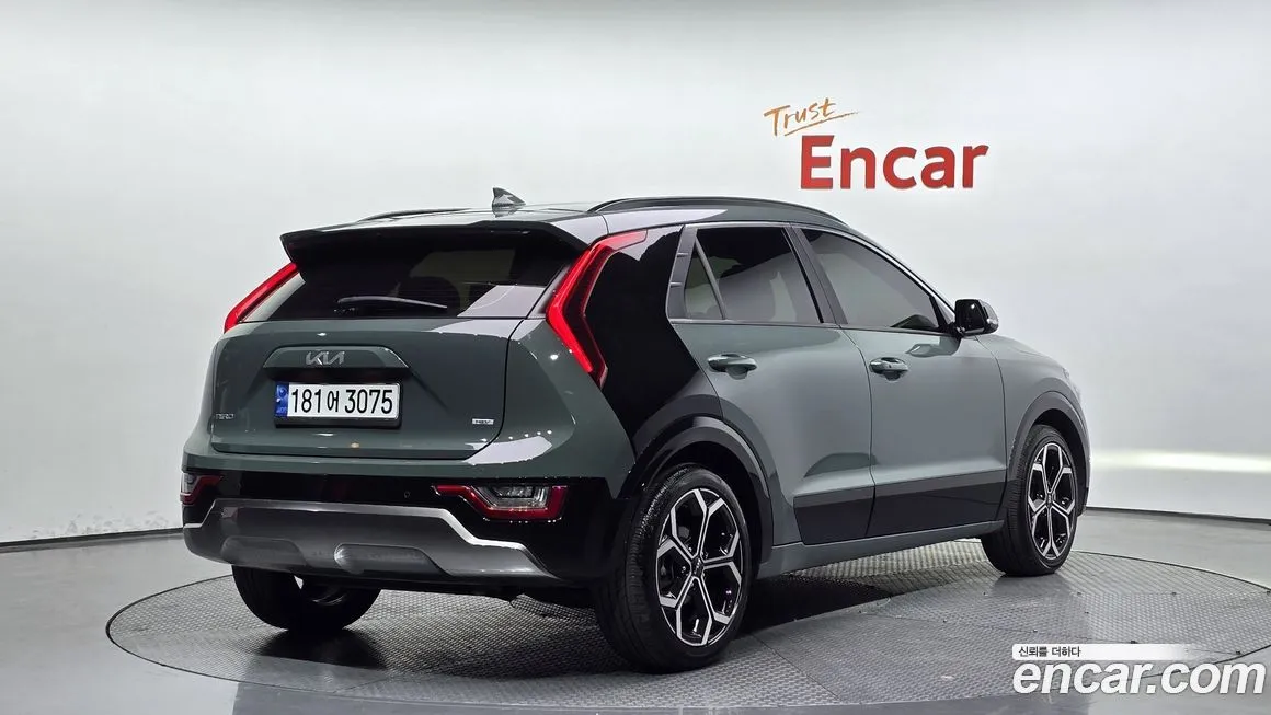 Kia Niro — фото 10