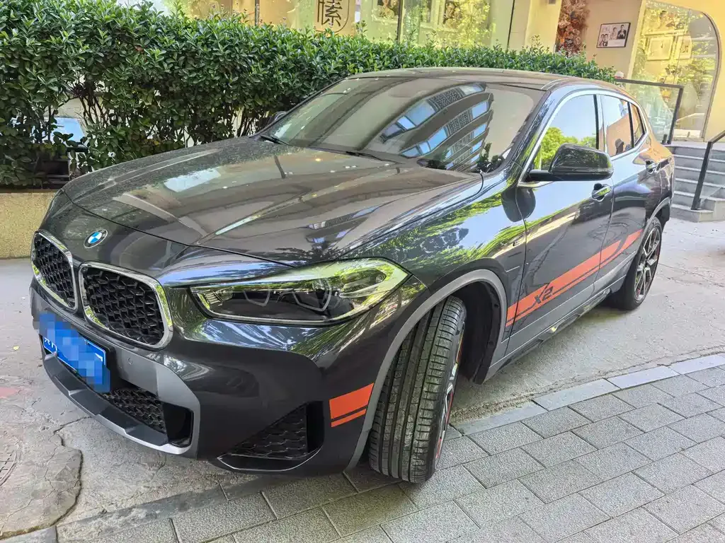 BMW X2 — фото 1