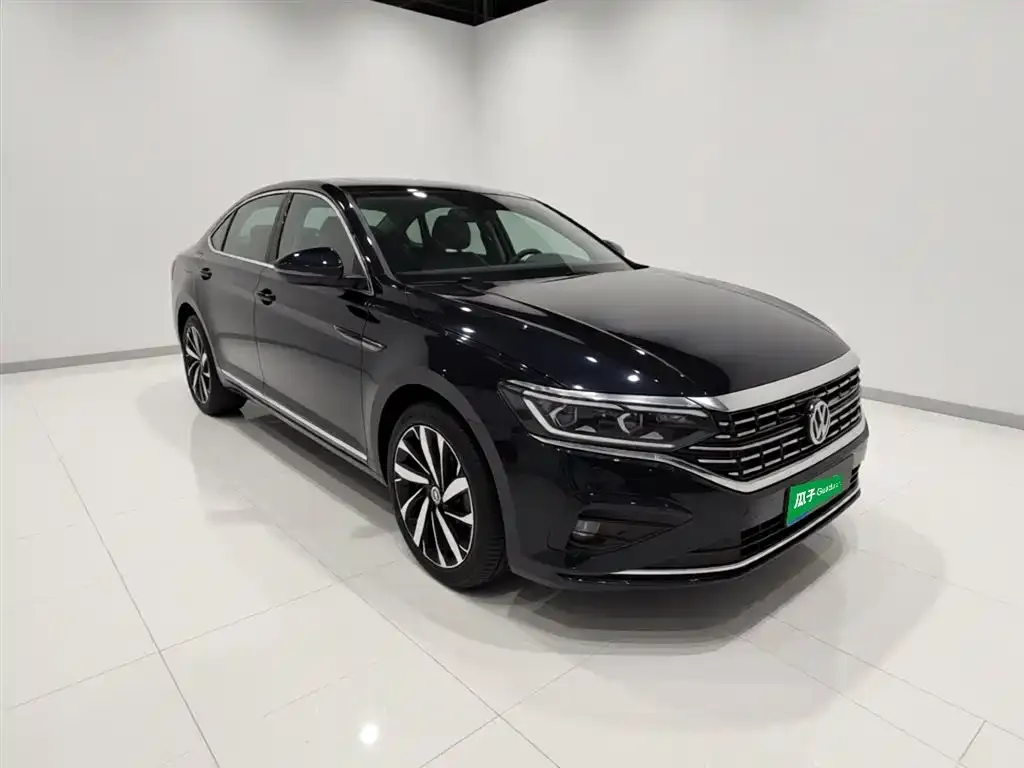 Volkswagen Passat — фото 10