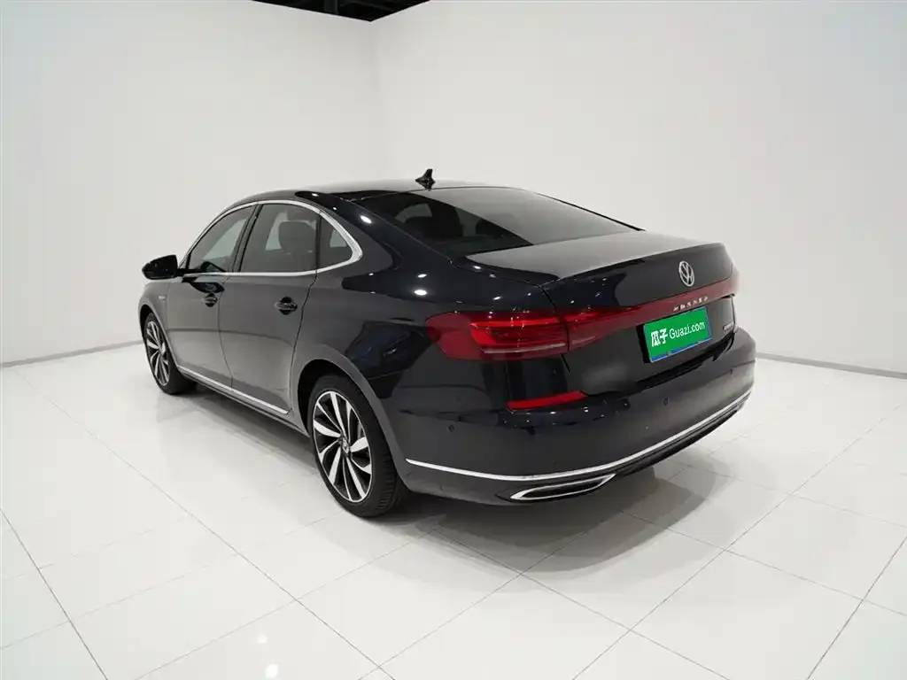Volkswagen Passat — фото 5