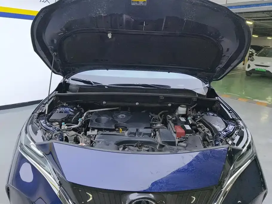 Toyota Harrier — фото 6