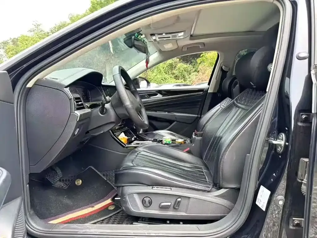 Volkswagen Passat — фото 7