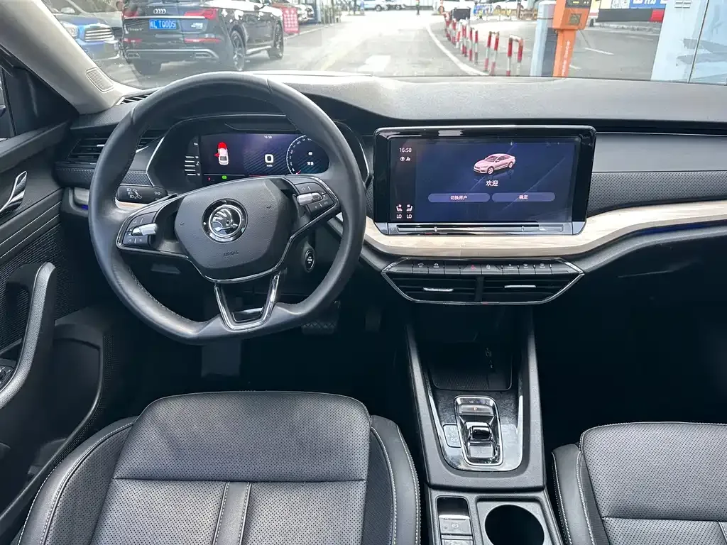 Skoda Octavia — фото 3